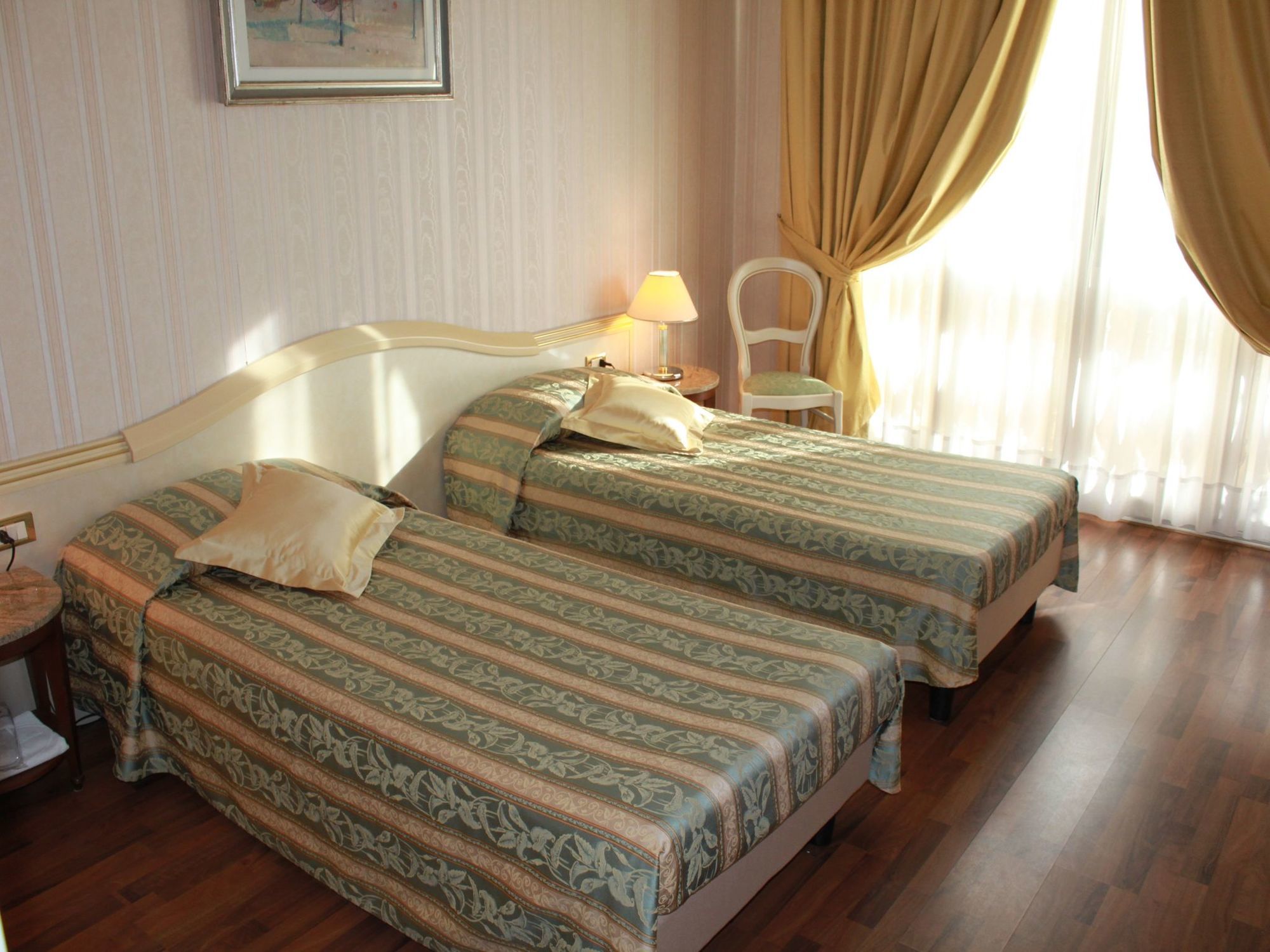 President Hotel 4*