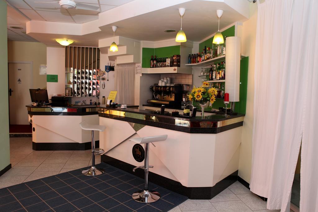 Hotel Saxon 3*