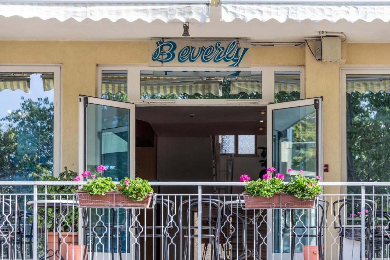 Beverly Hotel 3*