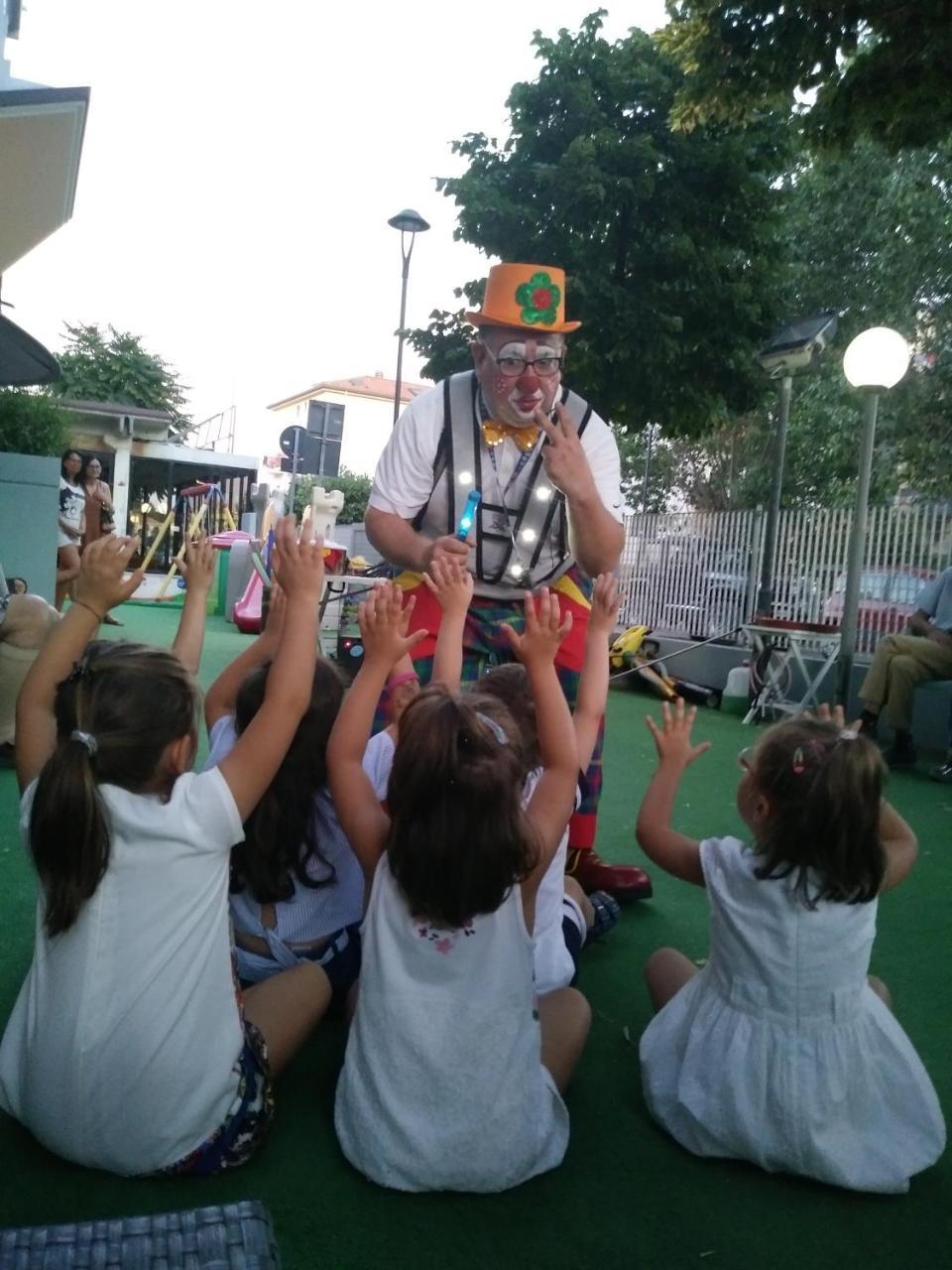 Iones 3*