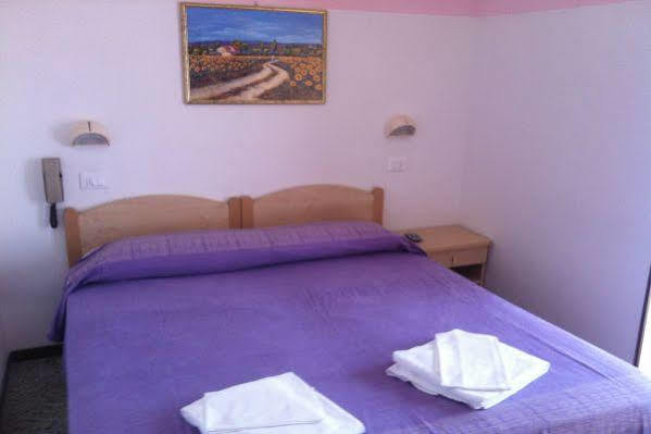 Nives Hotel 3*
