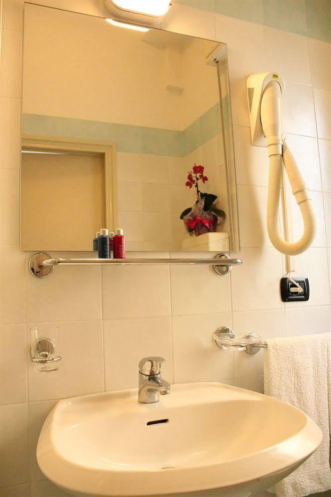 Hotel Maria Serena 3*