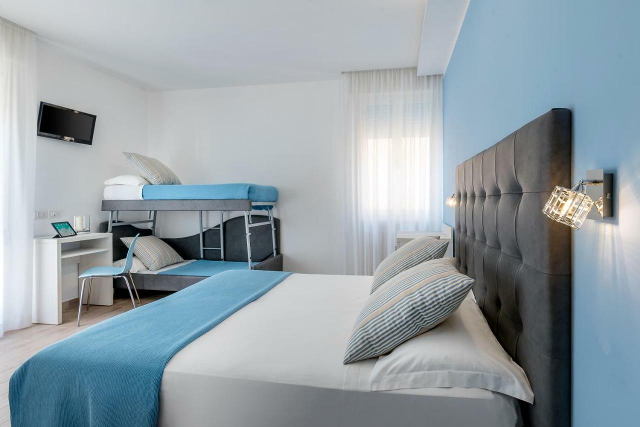 Maria Serena Hotel 3*