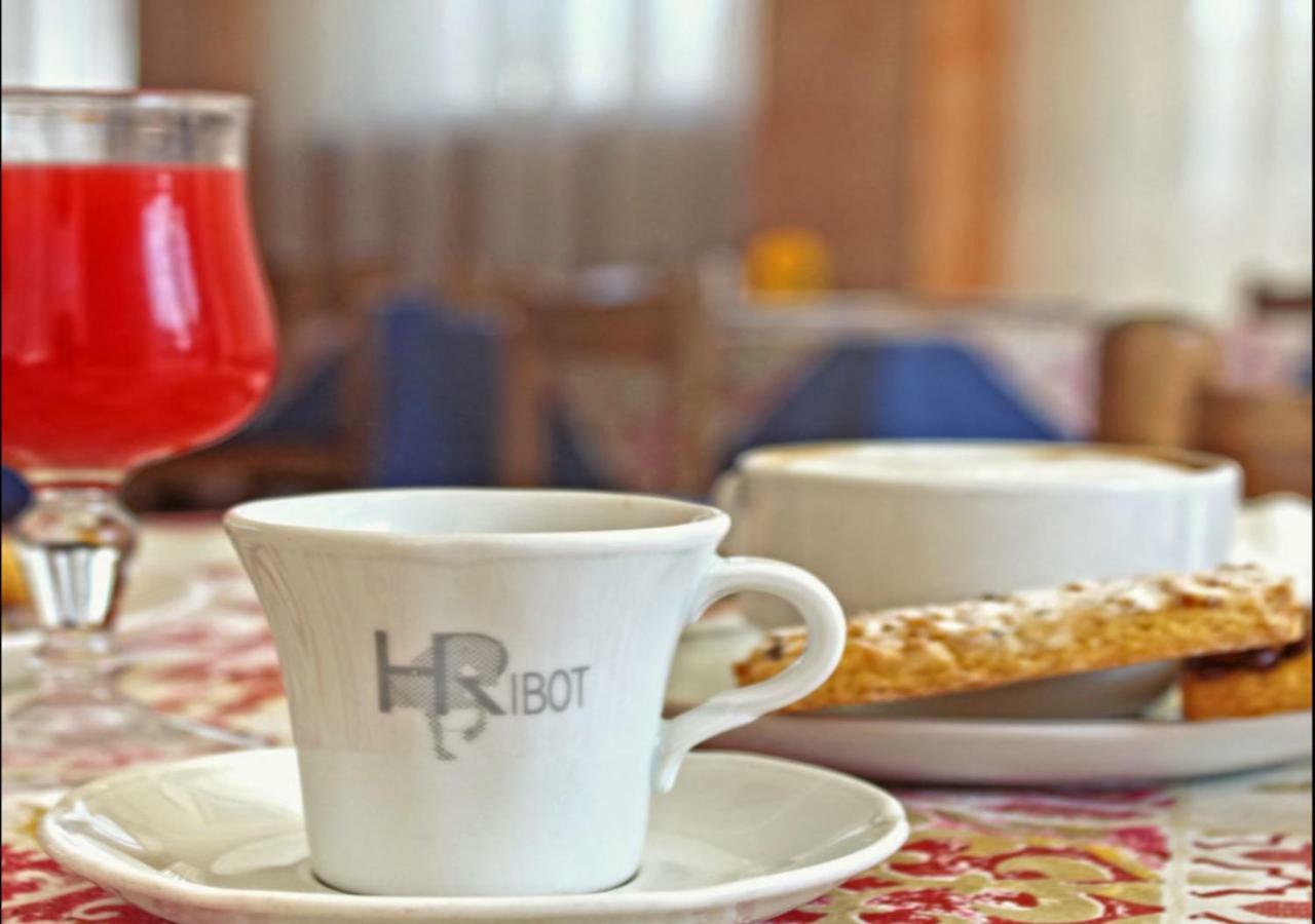 Hotel Ribot