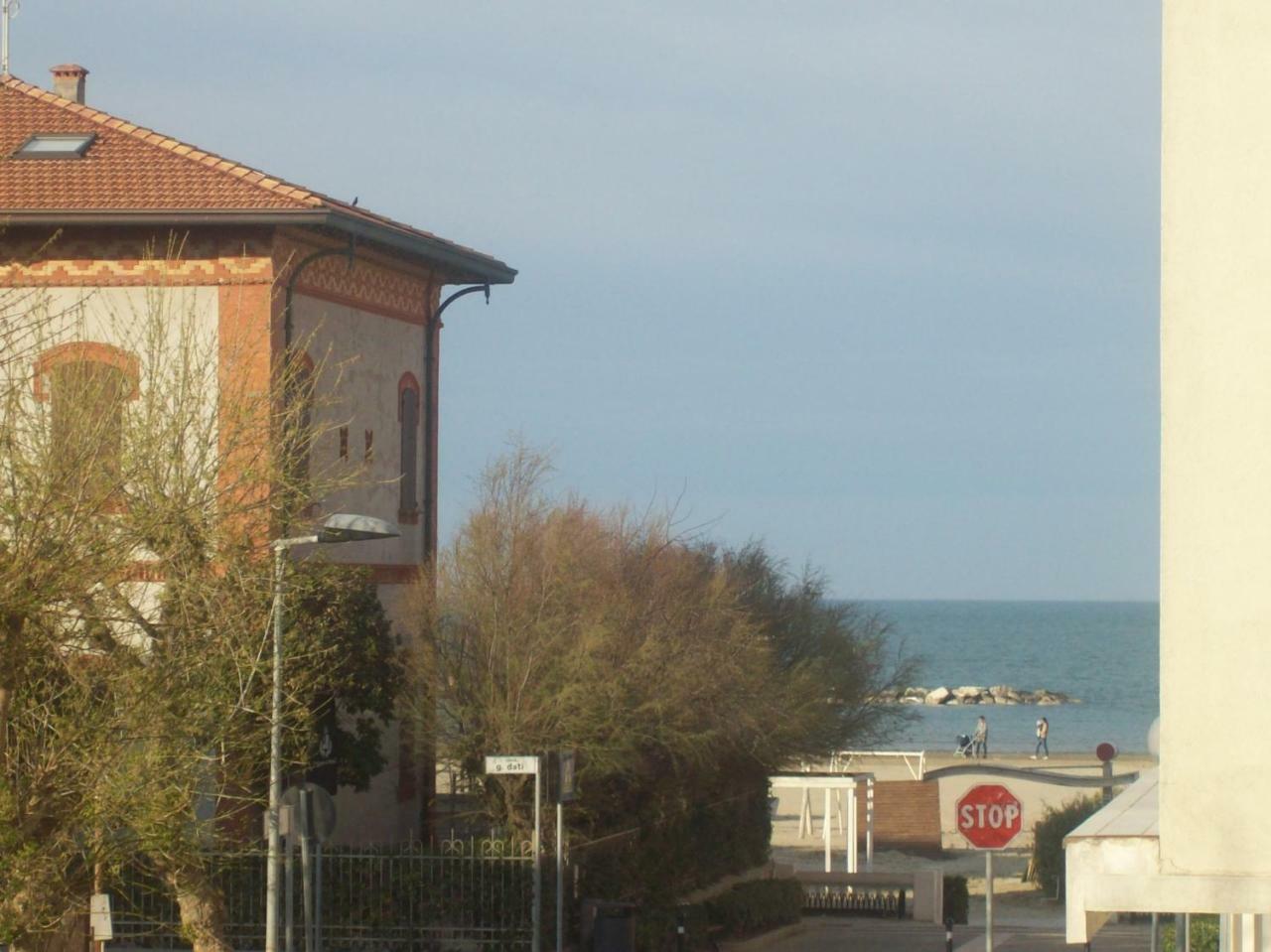 Rosy Hotel 3*