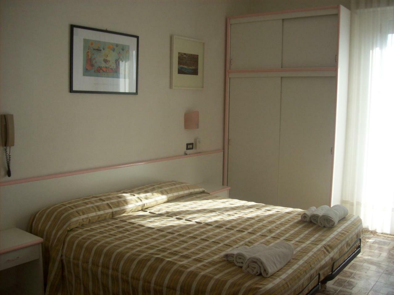 Rosy Hotel 3*