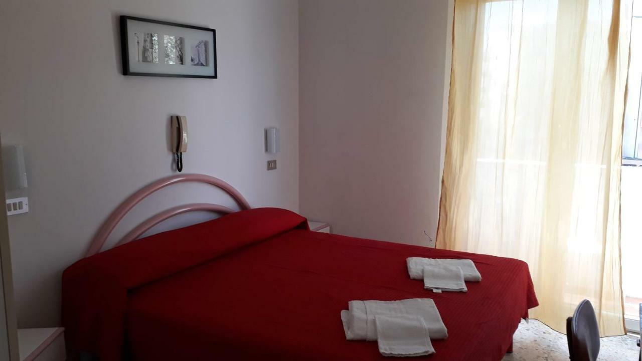 Rosa 2* Rimini