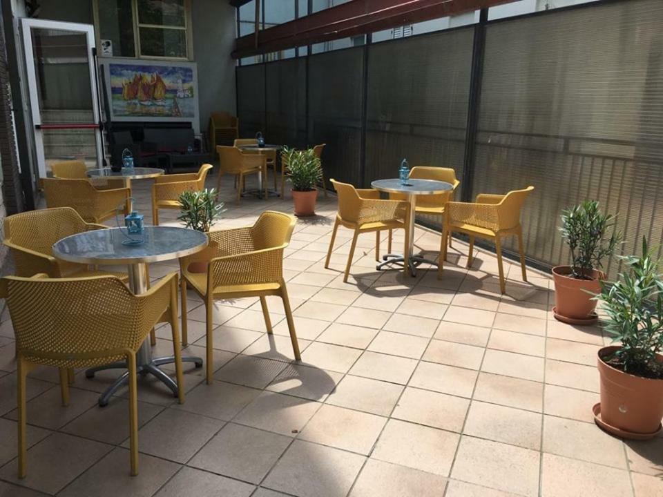 Ideale Young People Under 40 Hotel Rimini