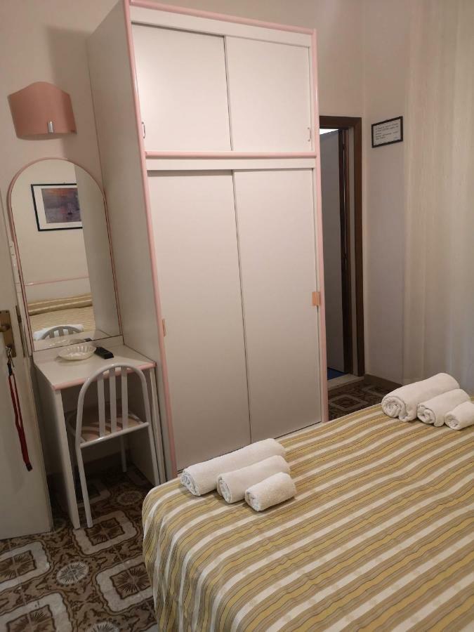 Rosy Hotel Rimini