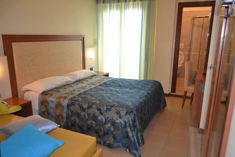 Hotel Zeus 3*