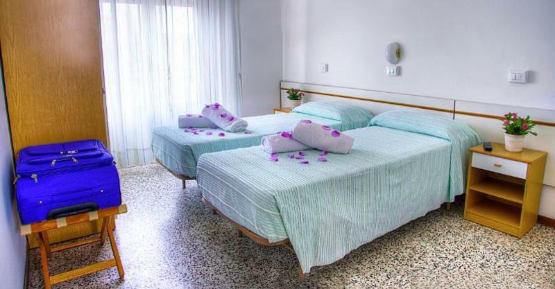 Iris Hotel