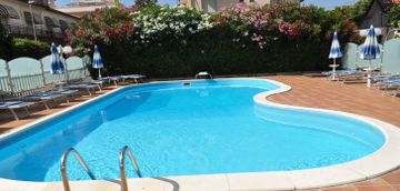 Hotel Gaston 4*