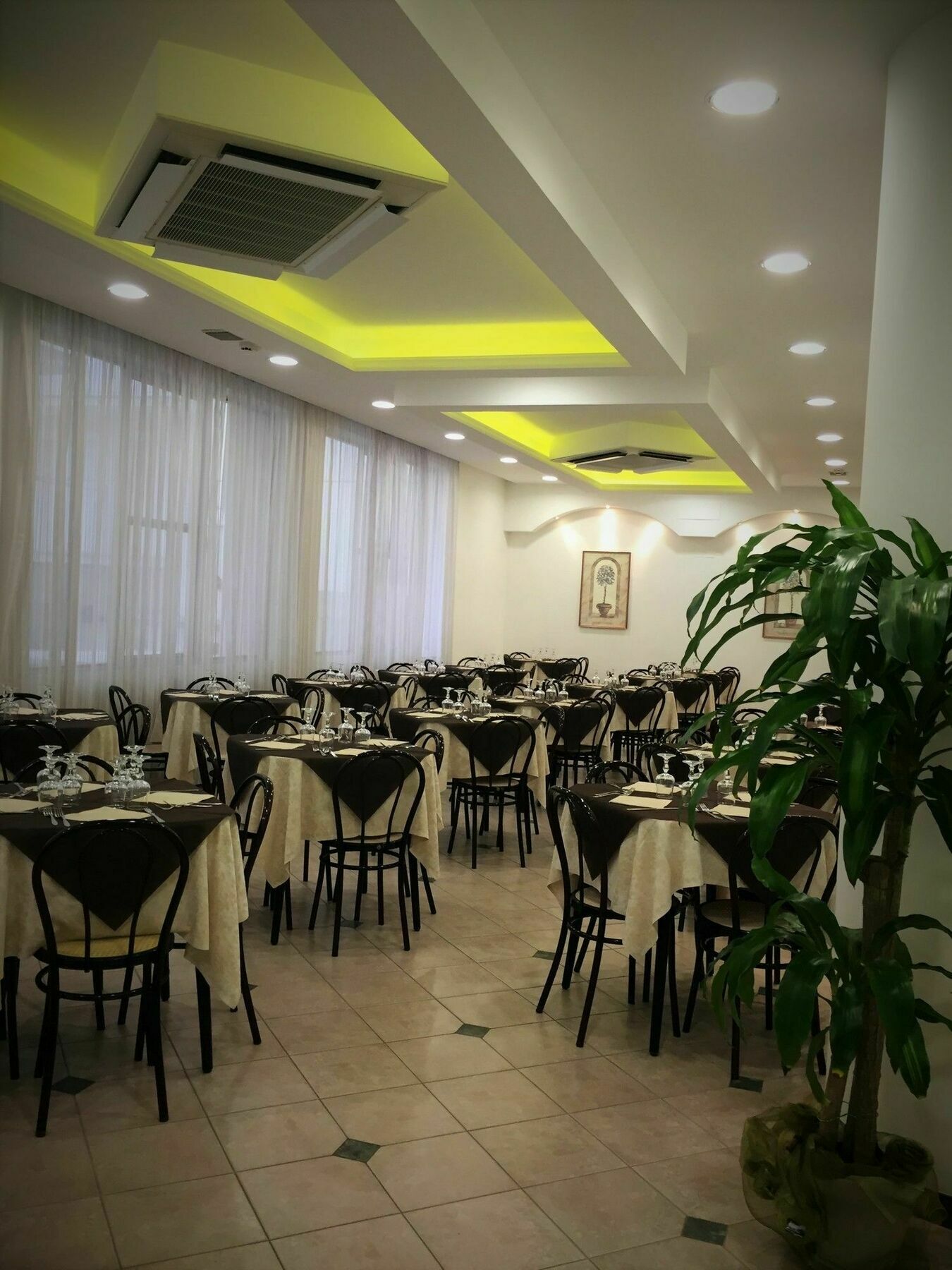 Abc Hotel