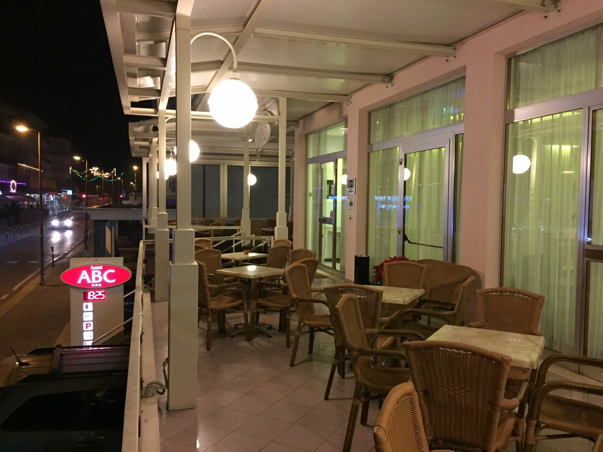 Abc Hotel