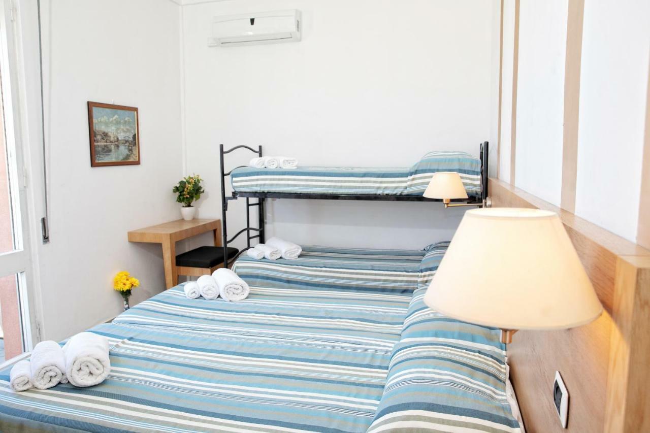Gin Hotel 3*
