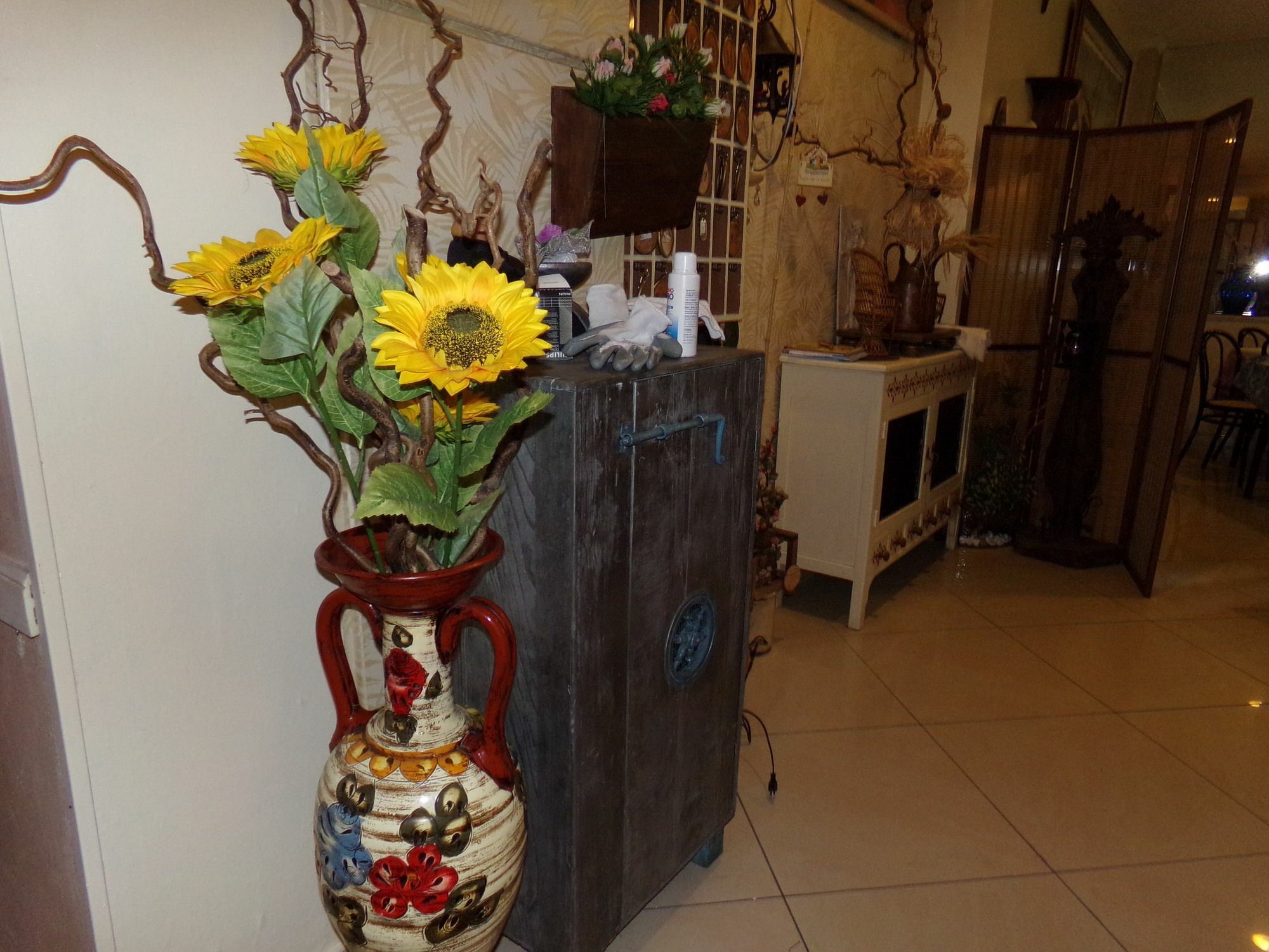 Manu Hotel 3*
