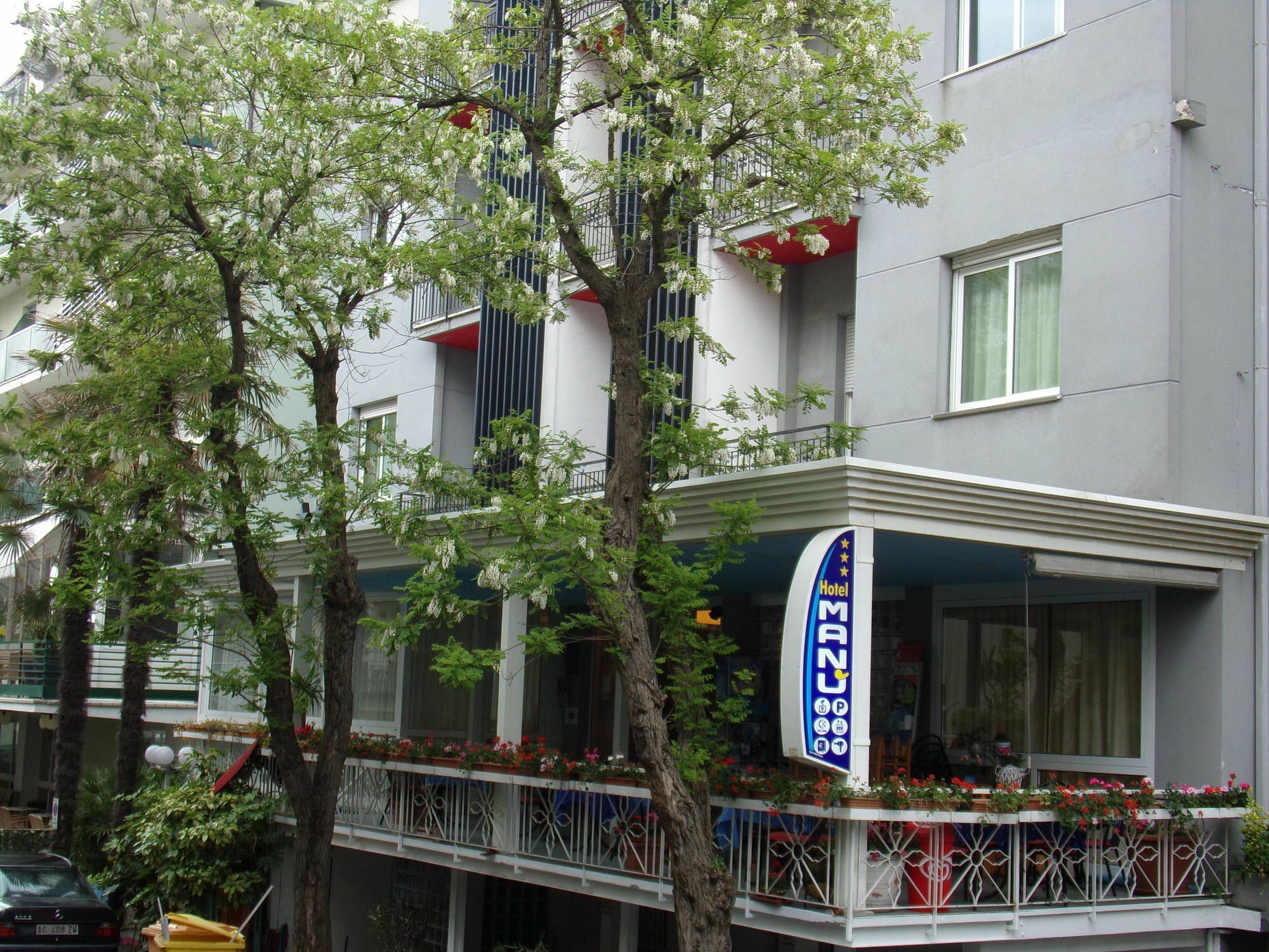 Hotel Manu