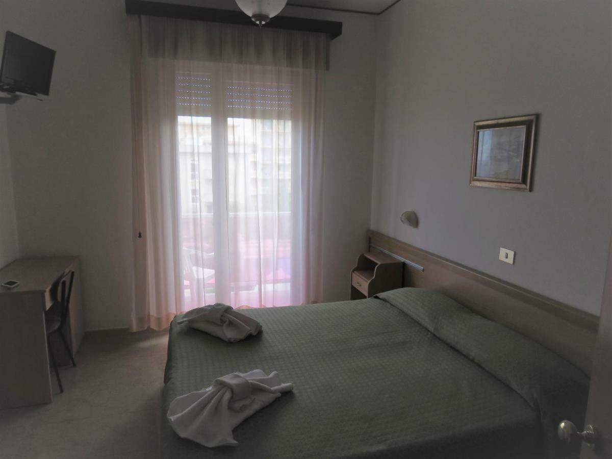 Hotel Cliff 3*
