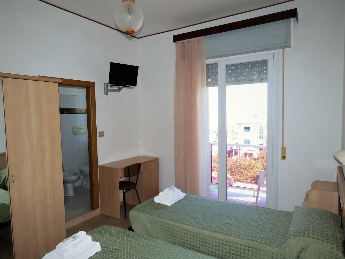 Cliff Hotel