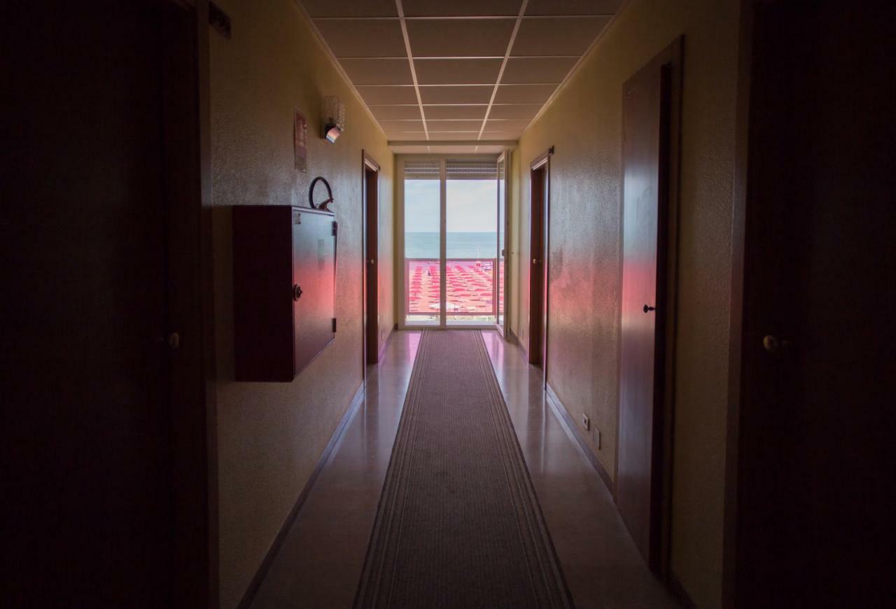 Cliff Hotel 3*