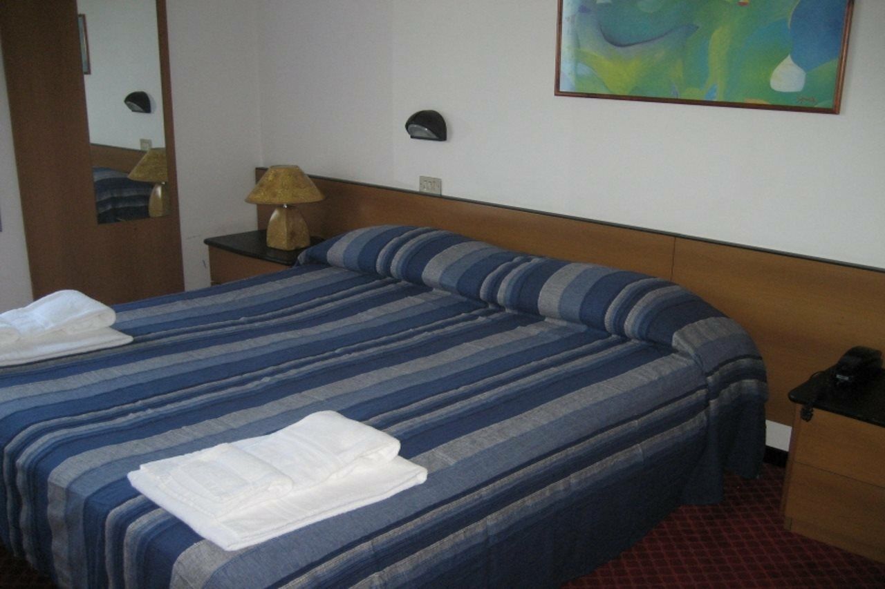 Niagara Hotel