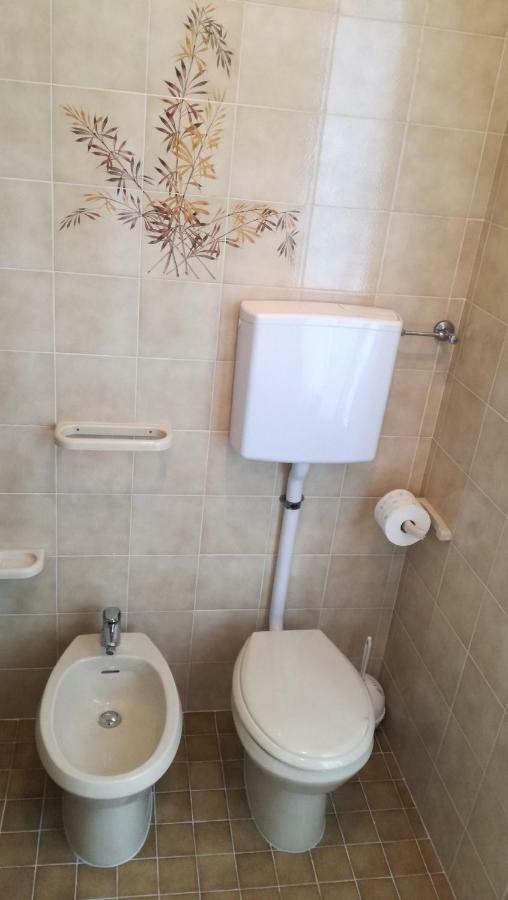 Apartment La Casa Di Clara Ombrellone Con 2 Lettini Al Lido San Giuliano Gratis E Parcheggio Privato Gratis Rimini
