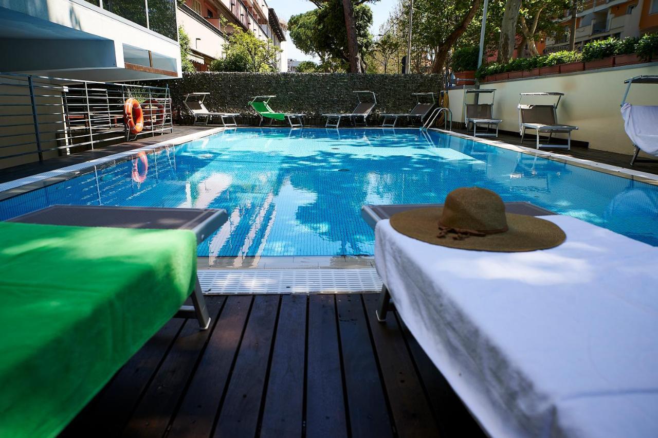Alisei Palace 4* Rimini