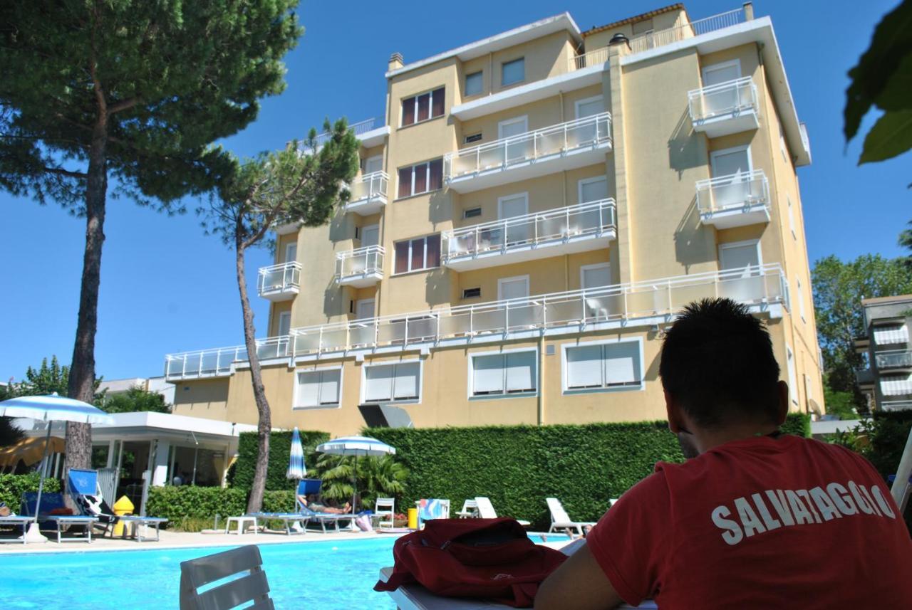 Bahama 3* Rimini