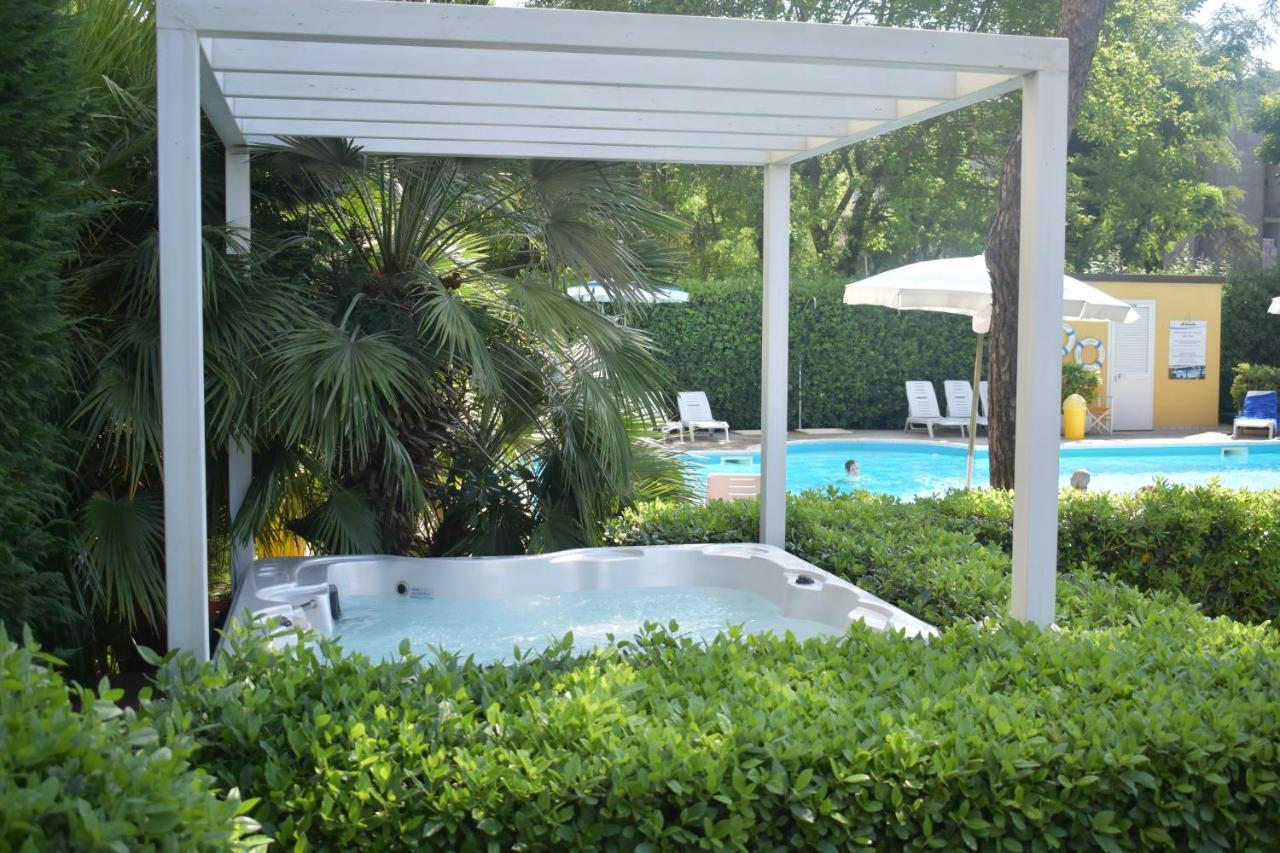 Bahama Hotel Rimini