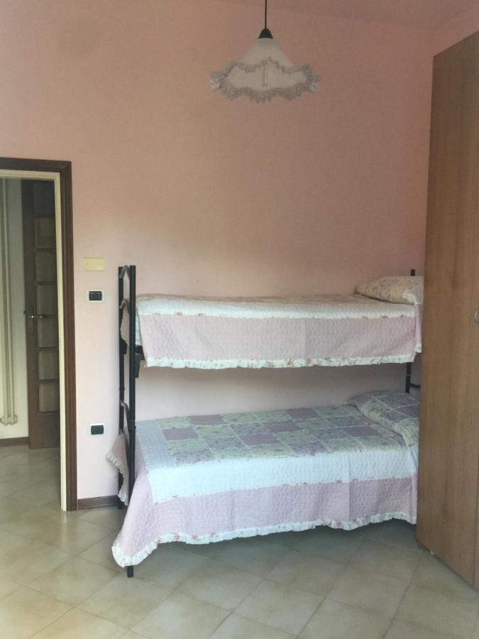 La Casa Di Clara Ombrellone Con 2 Lettini Al Lido San Giuliano Gratis E Parcheggio Privato Gratis