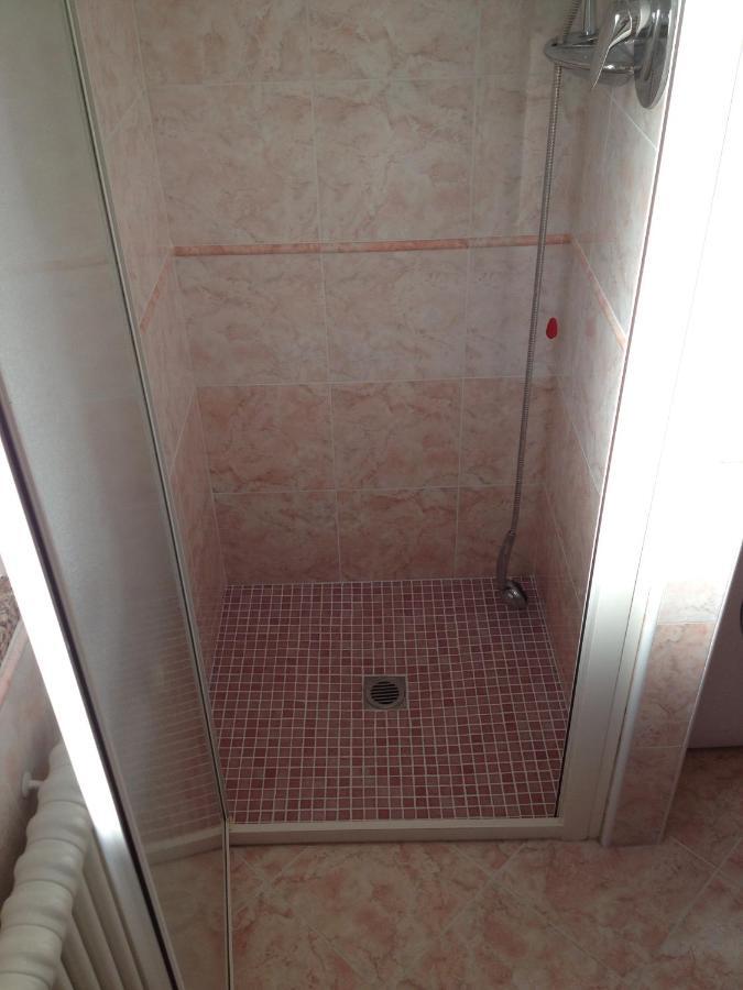 Appartement Aloe Apartments, Ombrellone, Parcheggio E Uso Di Biciclette Gratis Rimini