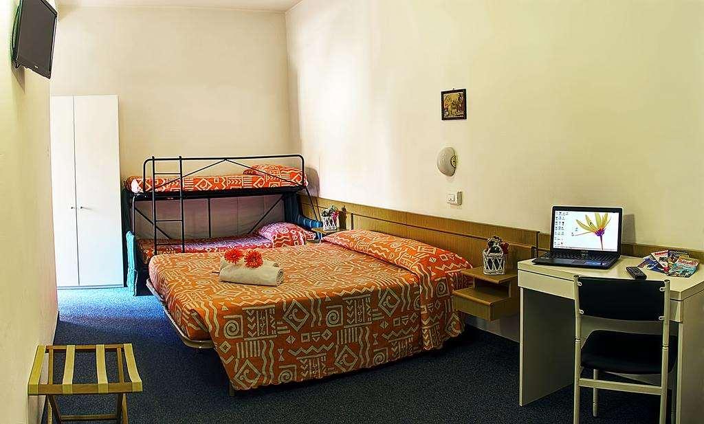 Hotel Iris 2*