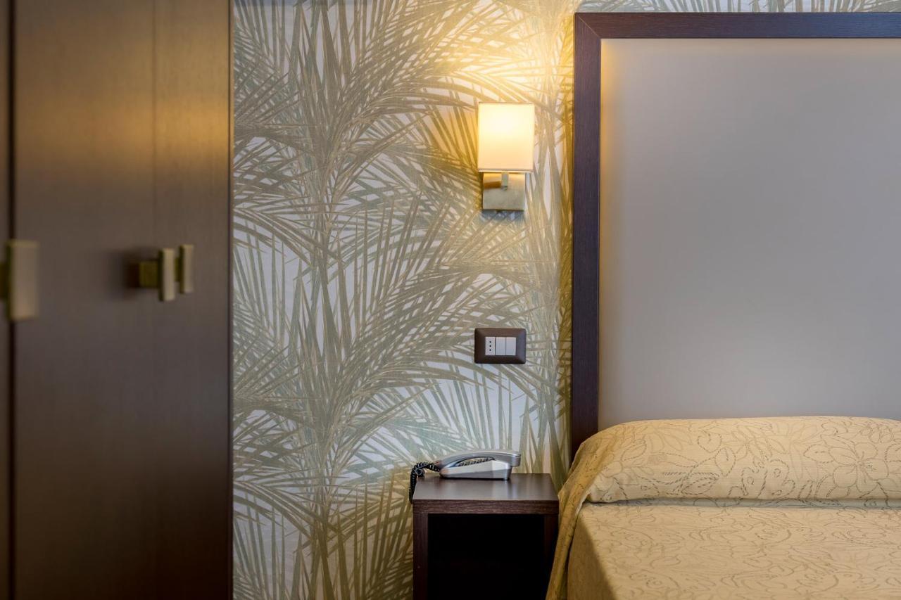 Astor 3*