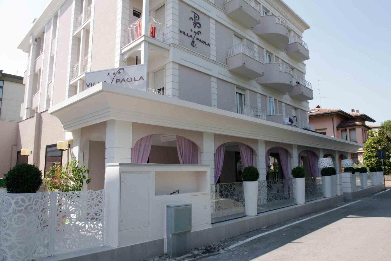 Paola Hotel