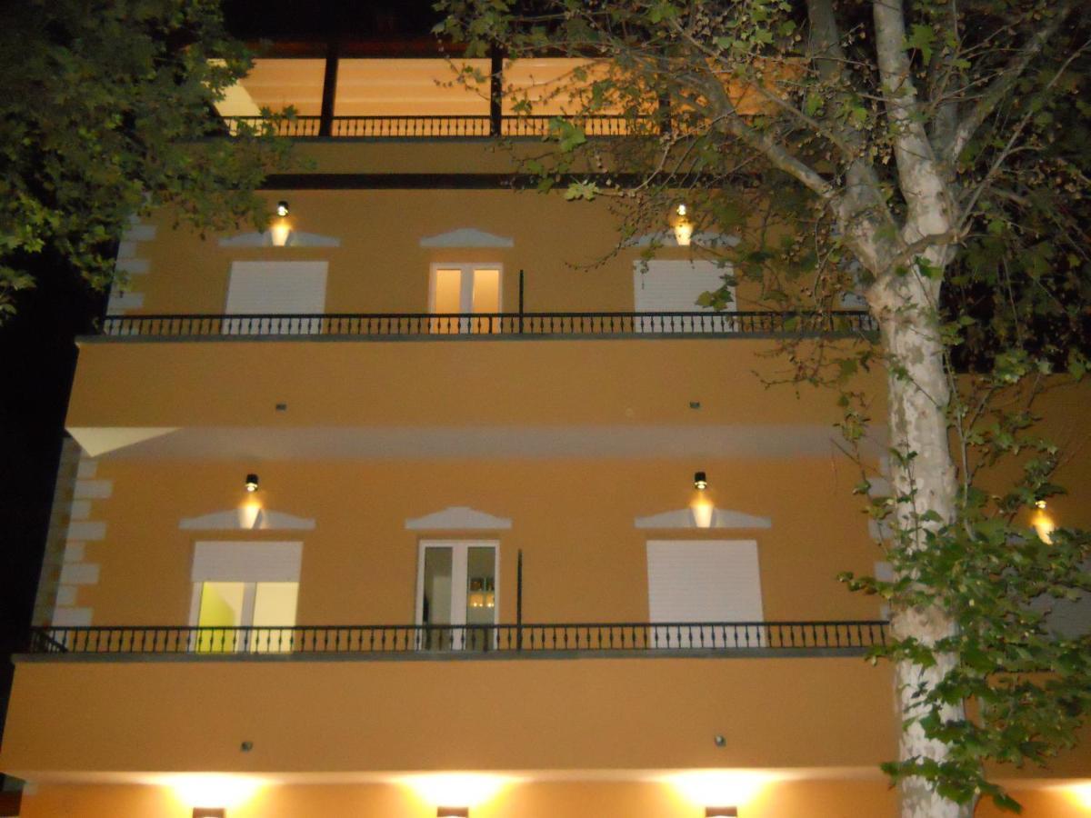 Della Vista Aparthotel