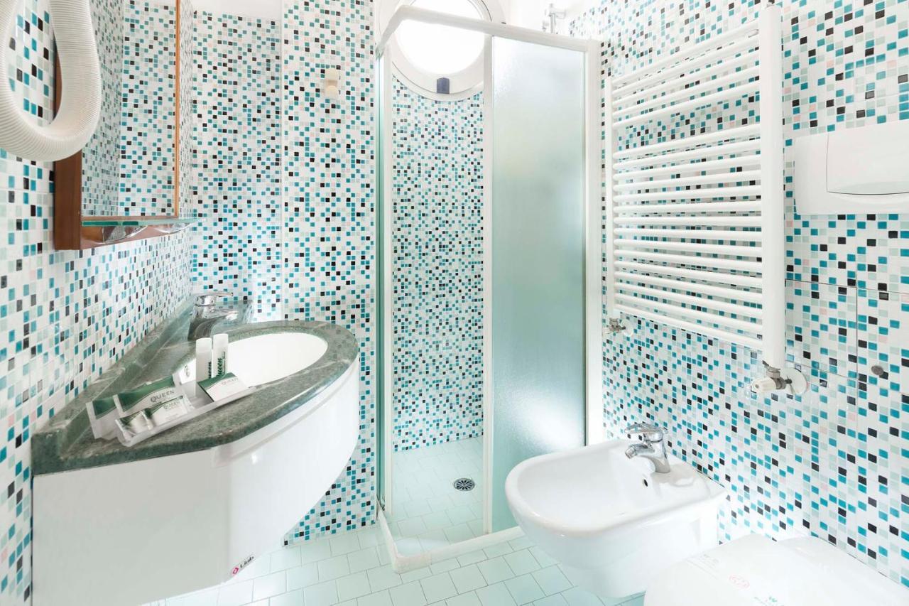 Queen Aparthotel Rimini