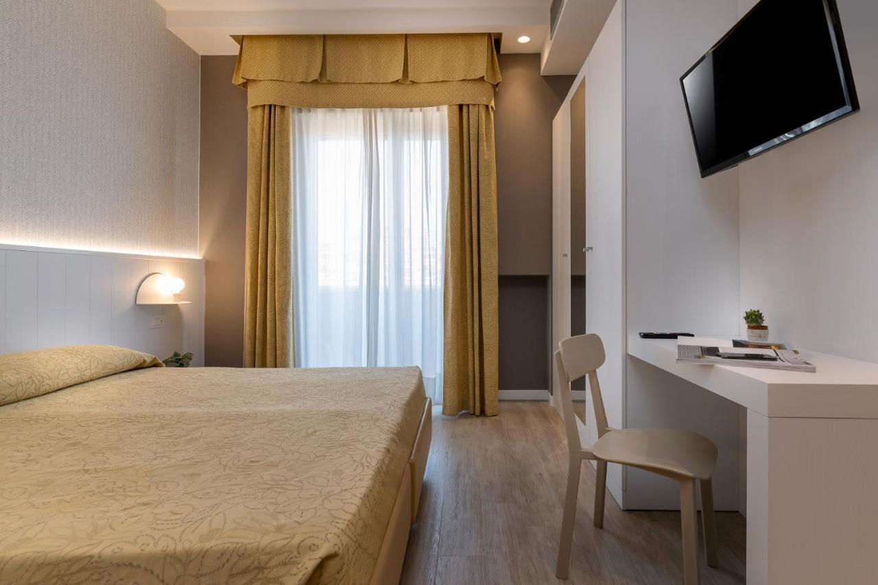 Astor Hotel