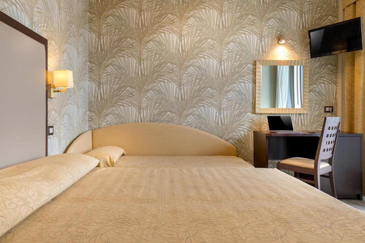 Hotel Astor 3*