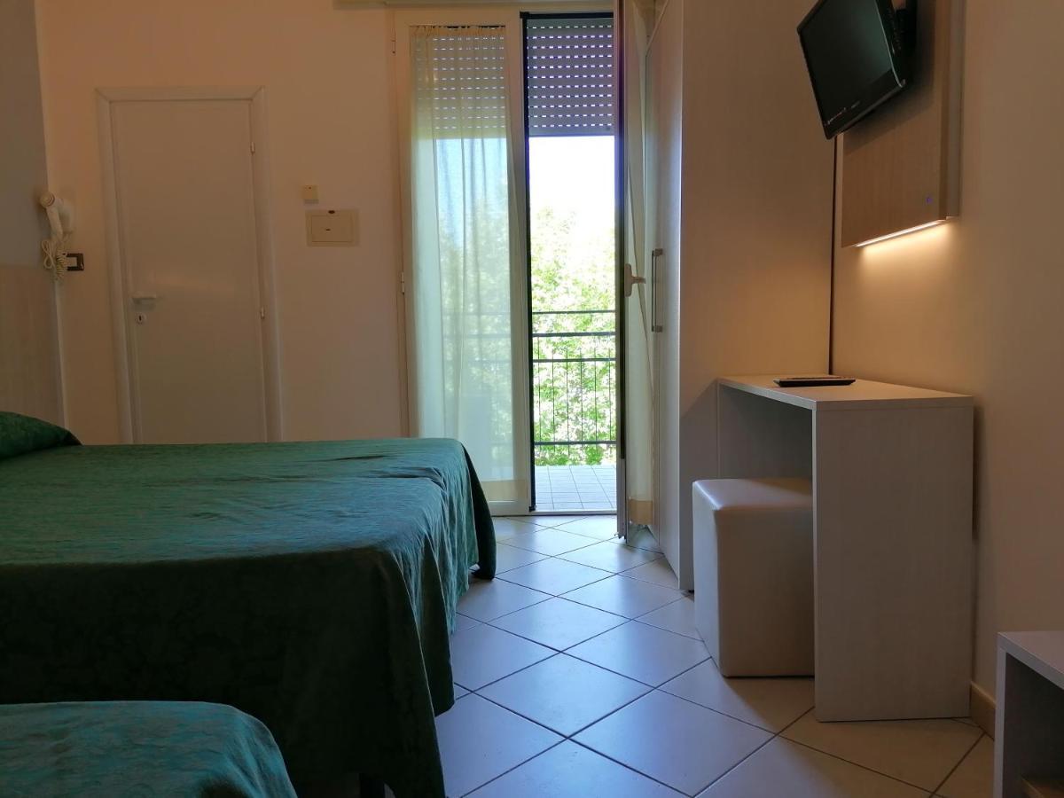 Andrea's 3* Rimini