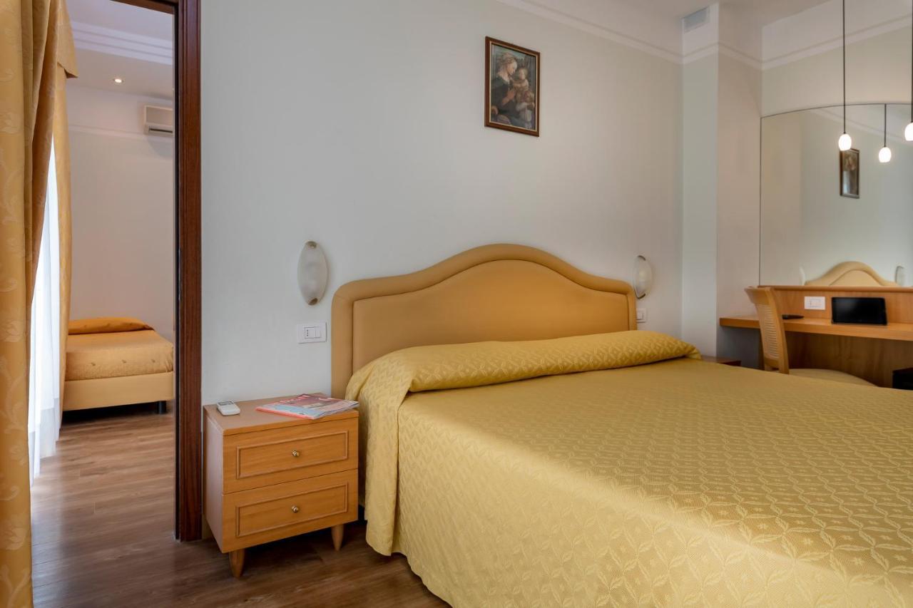 Astor Hotel