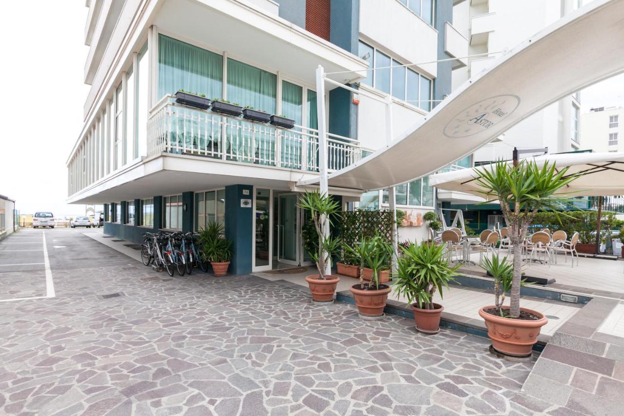 Astor Hotel