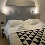 Noah Beach Hotel