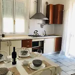 Appartamento Laura A 2 Passi Dal Mare