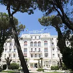 Ramusio Halldis Apartment