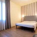 My Place Hotel