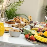 Noah Beach Hotel
