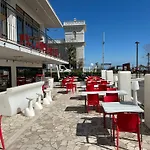 Hotel Alcazar