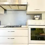Bilocale Con Terrazzo E Parcheggio - Alba Blu