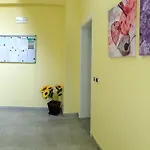 Residence Yellow