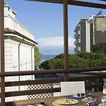 Embassy Aparthotel